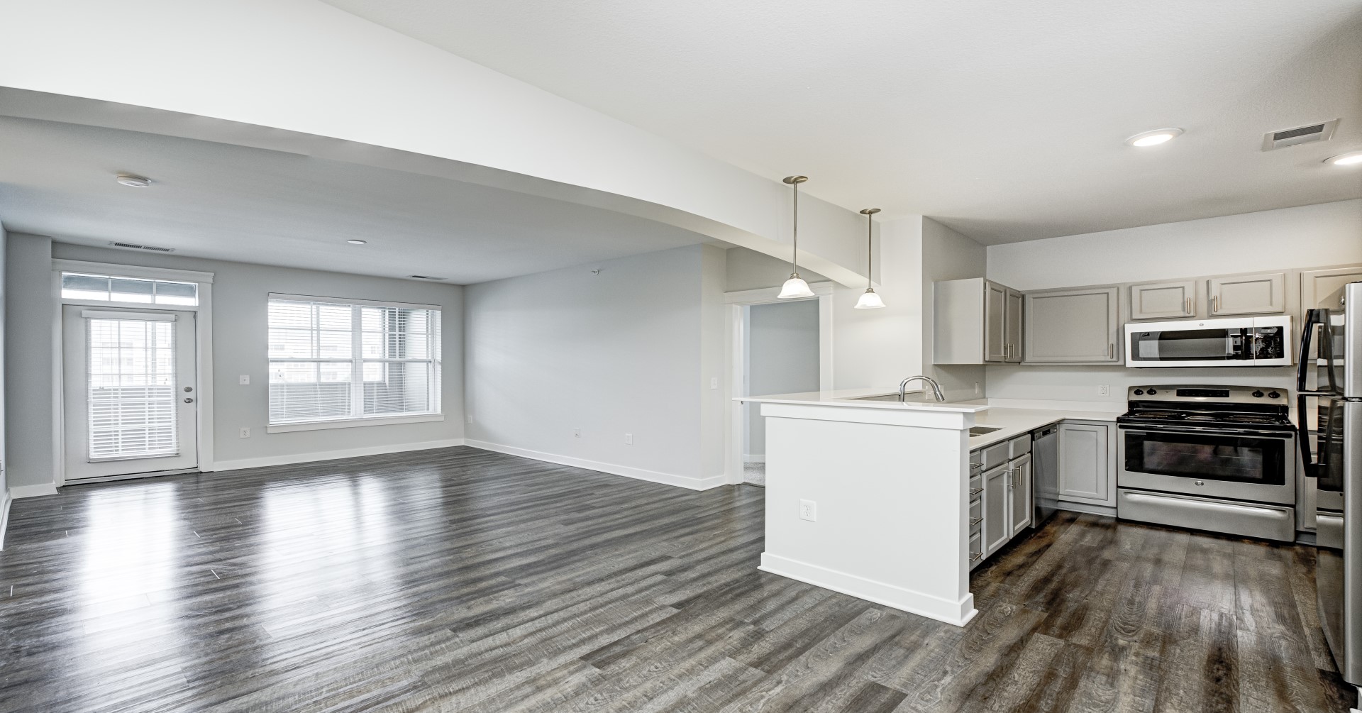 Lakeside Living Dining Room